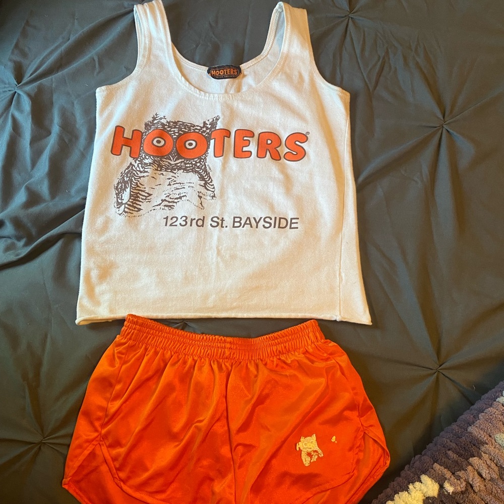Hooters costume outfit